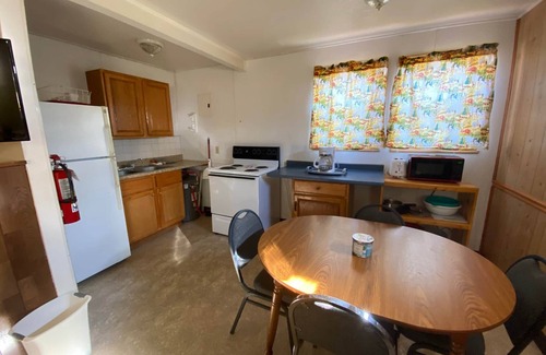Warsaw Cabin | Pet-Friendly Cabin 6 - Reel and Trigger Awaits You
