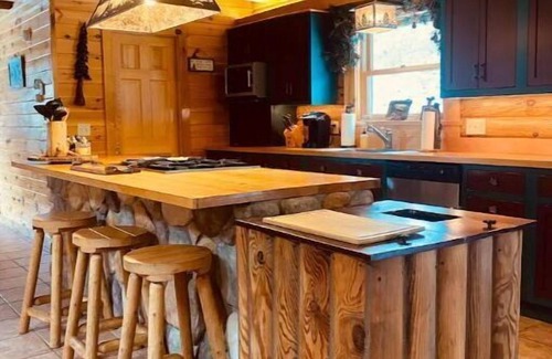Lock Haven Cabin | Cozy Cabin Near Pine Creek with ATV Access and Ocean View