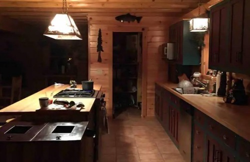 Lock Haven Cabin | Cozy Cabin Near Pine Creek with ATV Access and Ocean View