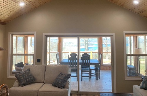 Oakland Cabin | Scenic Cabin 9: Three Bedrooms with Pool and Pet Friendly