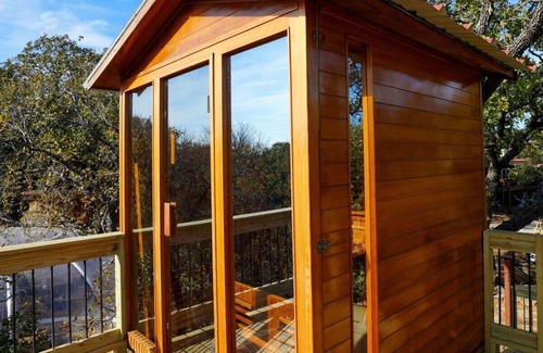 Bridgeport Cabin | Lake Bridgeport Cabin with Hot Tub and Lake Views