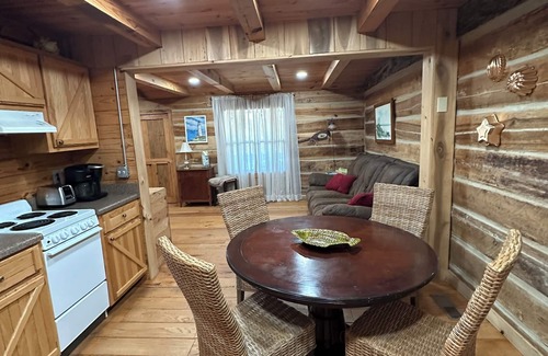 Cullman Cabin | Cozy Cabin A at Smith Lake, Alabama - Pet-Friendly Retreat
