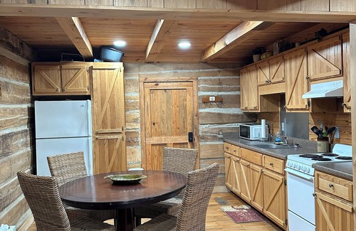 Cullman Cabin | Cozy Cabin A at Smith Lake, Alabama - Pet-Friendly Retreat