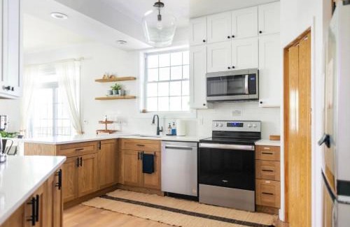 Catskill House | Idyllic Retreat: Cabin at Paradise Lake, Family-Friendly Stay
