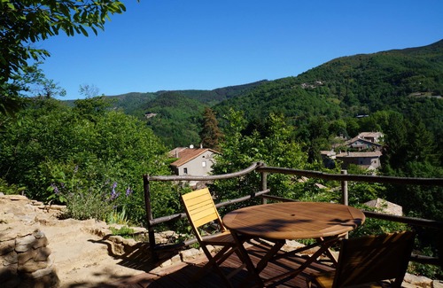Saint-Julien-du-Gua Boat Rental | Premier Cabin Boat "QUEEN07" with Ocean View & Spa