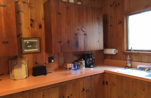 Tamworth Cabin | Serene Cabin by the Woods Near Whiteface Hollow Venue