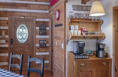 Dial Cabin | Cozy Cabin by Creek with Hot Tub and Pool Table