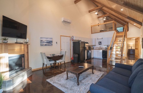 Royal Cabin | Experience Cabin D at Safe Harbor Brady Mountain, Lake View