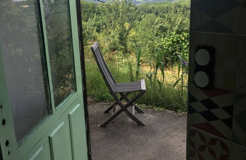 Fanlac Cabin | Cozy Cabin Retreat with Spa, Breakfast, and Kitchen Access