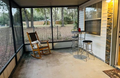 Altoona House | Idyllic Cabin Getaway Near Alexander Springs & Astor