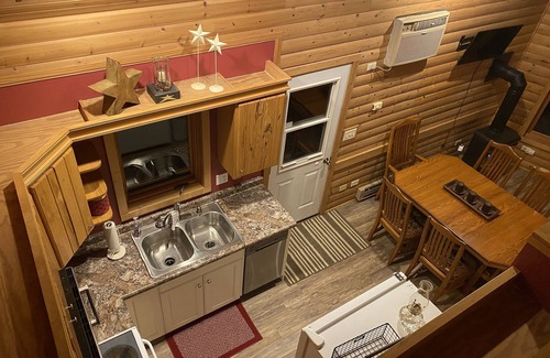 Westby Cabin | Pet-Friendly Cabin Retreat in Scenic Timber Coulee