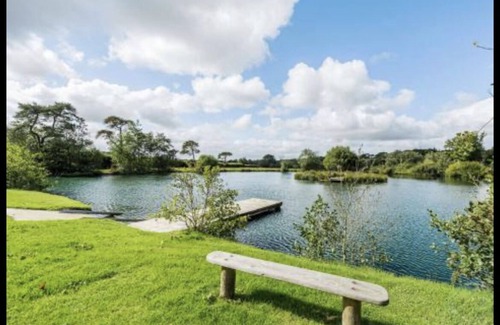 Holsworthy Cabin | Cozy Cabin in Devon with Private Pool and Pet Friendly Options