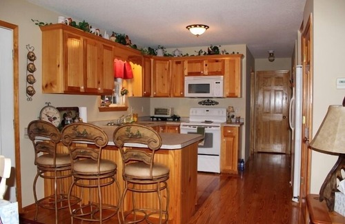 Helen Cabin | Idyllic Cabin in Helen, GA Near Innsbruck Golf Community
