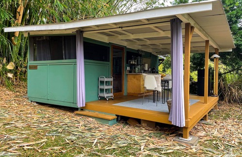 Kealakekua Cabin | Relaxing Hawaii Bamboo Grove Cabin with Spa and Restaurant