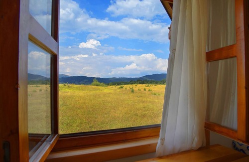 Zabljak Ski Chalet | Experience Nature at a Cozy Cabin with Durmitor Views