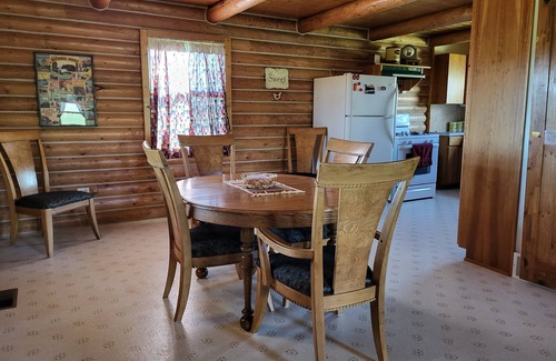 Buffalo Cabin | Idyllic Cabin in the Country with Family-Friendly Amenities