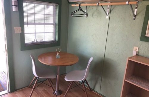 Glen Rose Cabin | Pet-Friendly Cabin in the Country with Ocean Views