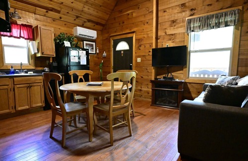Bruceton Mills Cabin | Escape to Bobcat Cabin in the Mountains Today