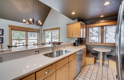 Keystone Apartment | Delightful Cabin in the Pines - Rated 10/10 with Hot Tub