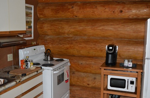 Chehalis Cabin | Relax at Cabin In The Wildwood - Top-Rated Family Retreat