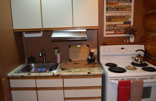 Chehalis Cabin | Relax at Cabin In The Wildwood - Top-Rated Family Retreat