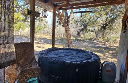 Bandera House | Cozy Cabin Getaway with Hot Tub Under the Stars