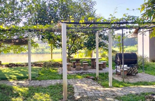 Kampung Kuala Kenas Hotel | Discover Family-Friendly Comfort at Cabin Jambul Mas