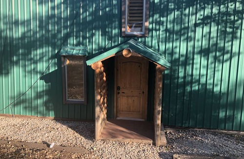 Tollgate Canyon Cabin | Cozy Cabin Retreat Near Park City with Spa & Breakfast