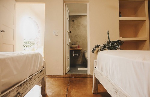 Juan de Acosta Cottage | Relaxing Cabin by the Sea in Salinas del Rey with Pool