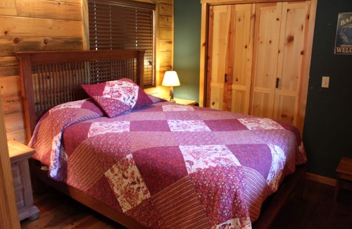 Crescent Cabin | Cozy Cabin on Crescent Creek - Near Scenic Lakes & Amenities