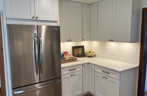 Huger Cabin | Idyllic Cabin on French Quarter Creek with Scenic Views