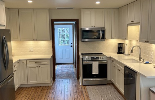 Huger Cabin | Idyllic Cabin on French Quarter Creek with Scenic Views
