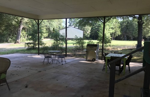 Scranton Cabin | Relaxing Cabin Retreat at Lake Shoal Bay - Pet Friendly!