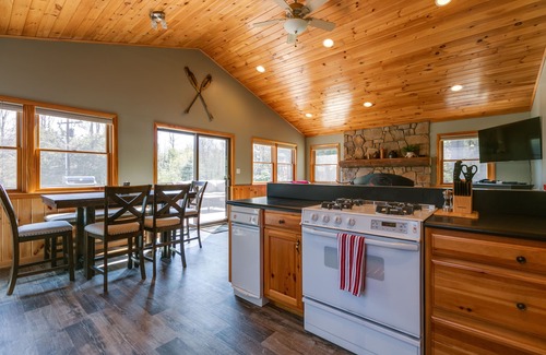 Gaines House | Beautiful Cabin on the Flats: Ocean View in Prime Location!