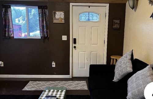 Drake Resort | Cozy Cabin by the River with Private Balcony & Hot Tub