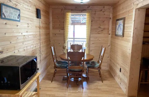 Jamestown Cabin | Idyllic Cabin on the Water with Kayaks, Hot Tub & Views