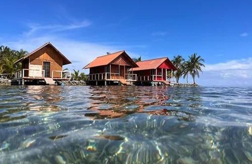 Obarrio House | Cabin over the sea on Guarsidub Island