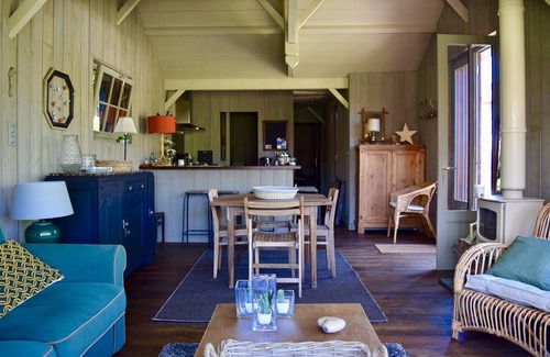 Cazaux House | Idyllic Cabin-Style Retreat with Private Pontoon & Spa