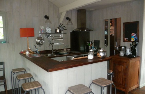 Cazaux House | Idyllic Cabin-Style Retreat with Private Pontoon & Spa