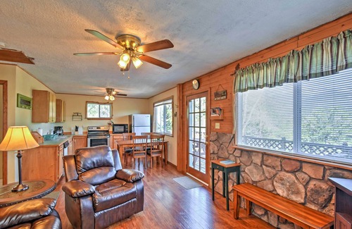 Rainbow Valley Cabin | Cozy Cabin with Mountain Views Near Mueller State Park