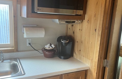 Aurora Cabin | Scenic Cabin with Hot Tub and Breakfast Included