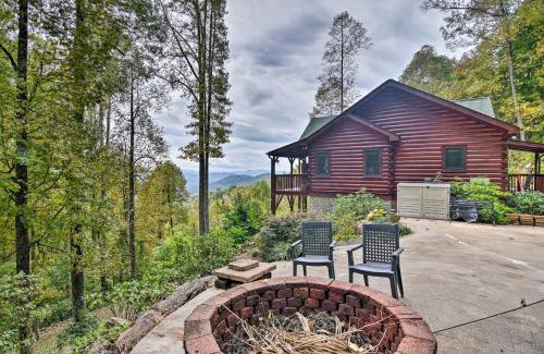 Sylva House | Family-Friendly Cabin with BBQ - Steps from Blue Ridge Parkway