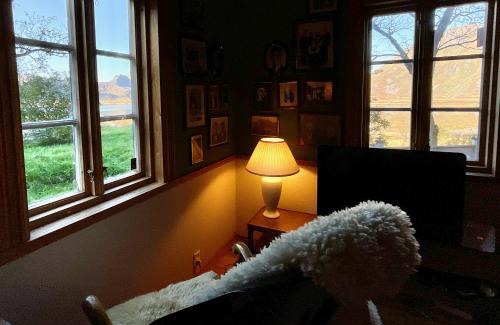 Vestvagøy Ski Chalet | Charming Cabin Retreat in Lofoten - Rated 9.7/10