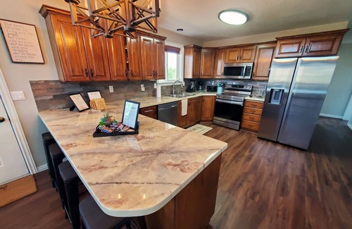Sweetwater Cabin | Scenic Lake View Cabin with Private Beach Access