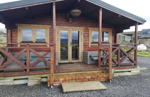 Killotteran House | Mountain View Cabin with Oceanfront Bliss & Guest Rated 10/10