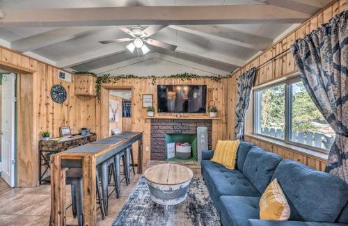 Ruidoso House | Inviting Cabin with Scenic Mountain Views near Ruidoso