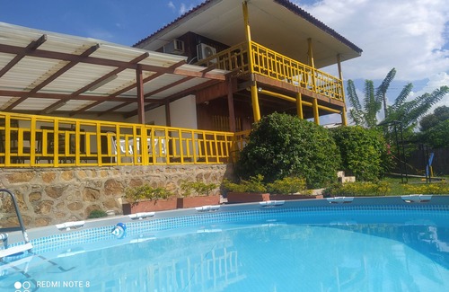 Tubara House | Cozy Cabin with Ocean and Forest Views Near the Pool