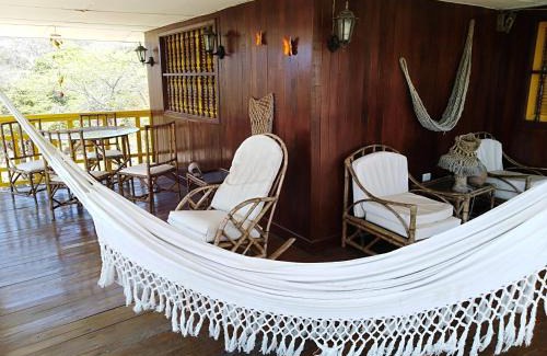 Tubara House | Serene Cabin with Sea and Forest Views, Pet Friendly Stay