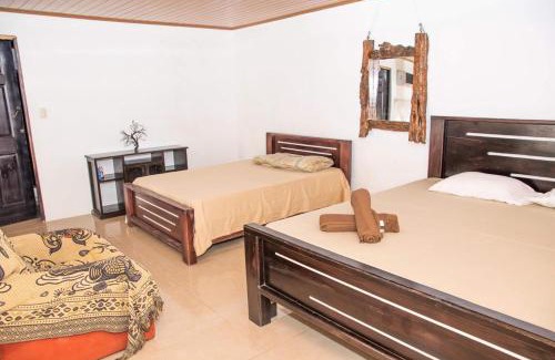 Quepos House | Cozy Cabinas Chinchilla: Pet & Child Friendly Retreat