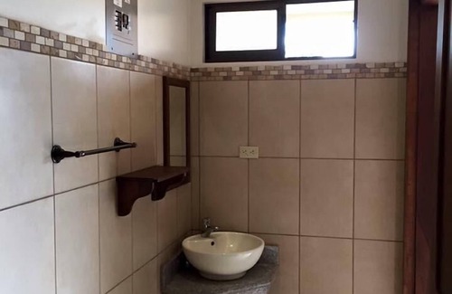 Mogote de Bagaces Hotel | Discover Cabinas Ledezma: Family-Friendly with Spa & Breakfast